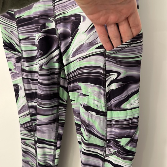 Swift Speed High-Rise Tight 28" - Picture 2 of 6